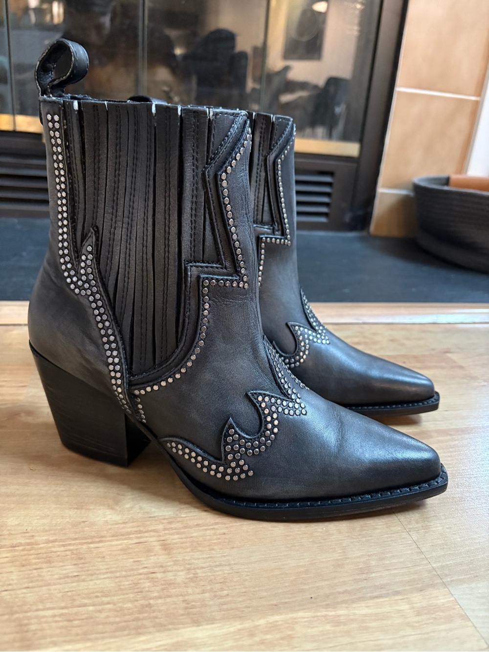 Thursday Icon boots